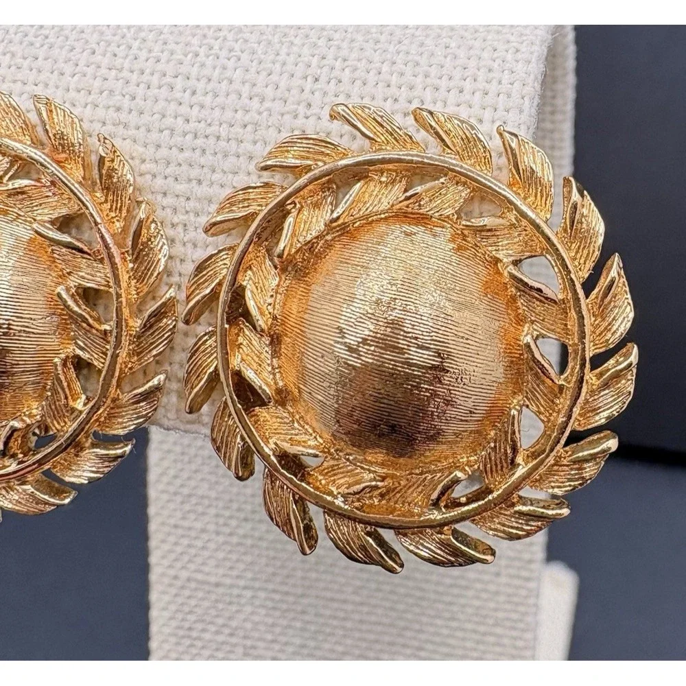 Vintage Monet Textured Round Dome Earrings Gold Tone Leaf Border Clip On Classic